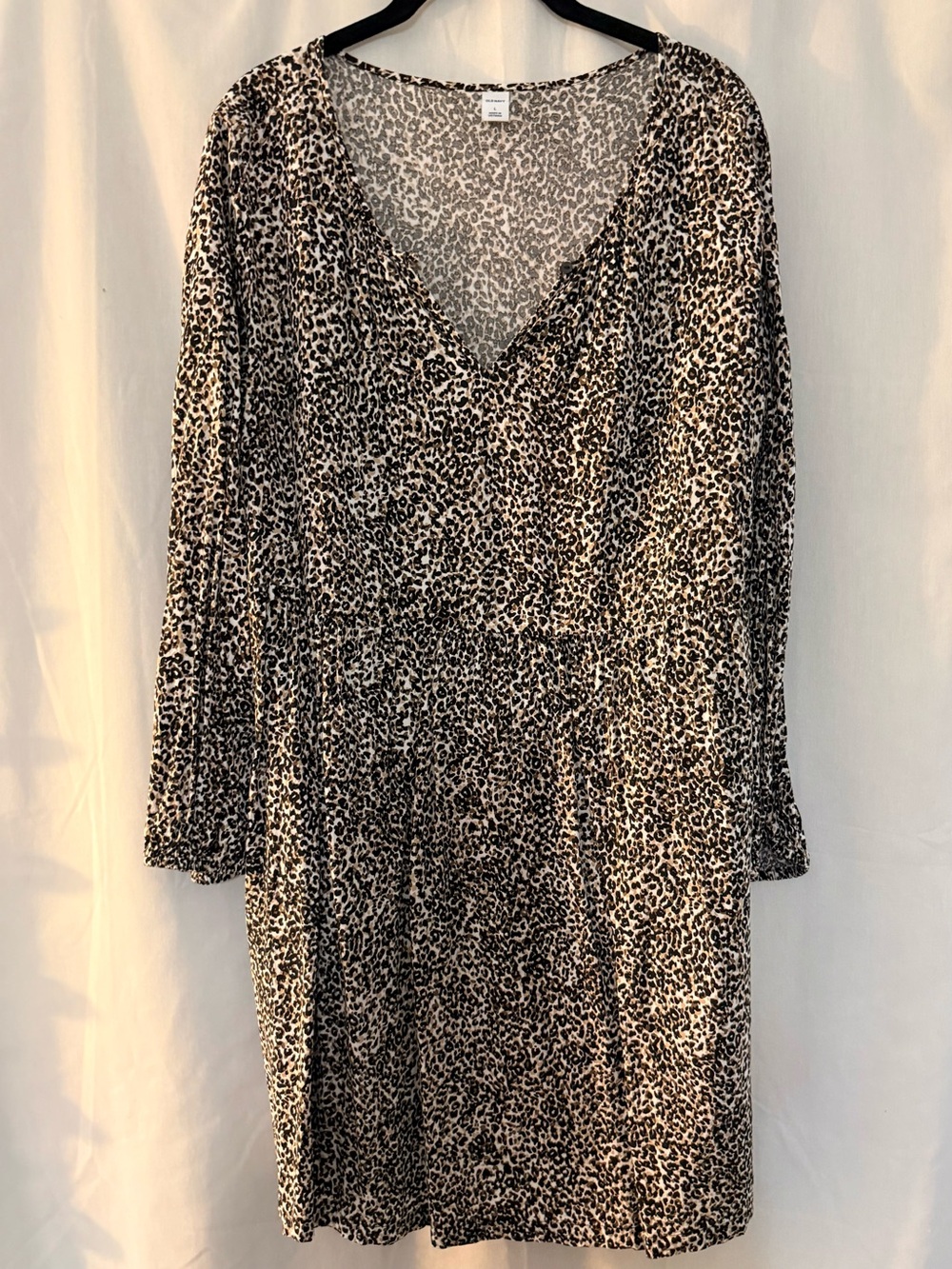 Old Navy Leopard Print V-Neck Long Sleeve Dress - Black & Cream